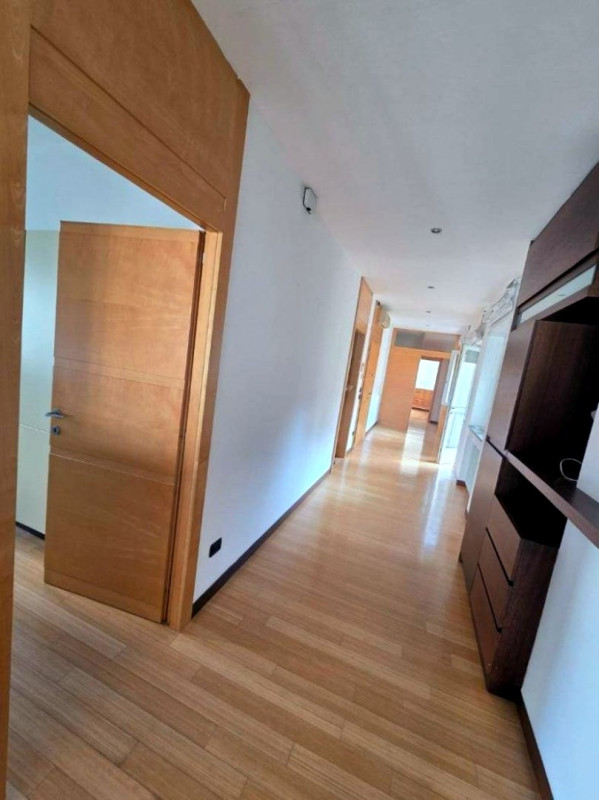 2 CAMERE AMPIO IN PIAZZA INSUREZZIONE €.450.000 - rif.MG009

Scopri questo splendido appartamento...