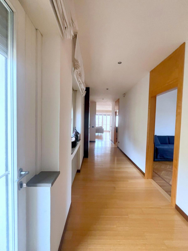 2 CAMERE AMPIO IN PIAZZA INSUREZZIONE €.450.000 - rif.MG009

Scopri questo splendido appartamento...