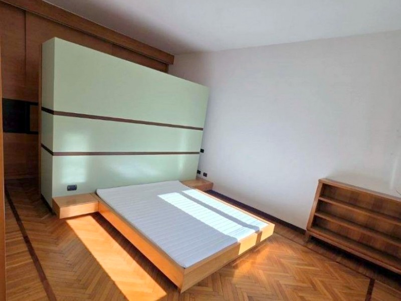 2 CAMERE AMPIO IN PIAZZA INSUREZZIONE €.450.000 - rif.MG009

Scopri questo splendido appartamento...