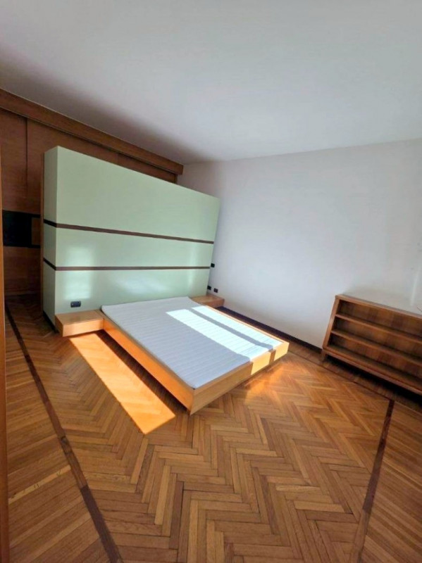 2 CAMERE AMPIO IN PIAZZA INSUREZZIONE €.450.000 - rif.MG009

Scopri questo splendido appartamento...