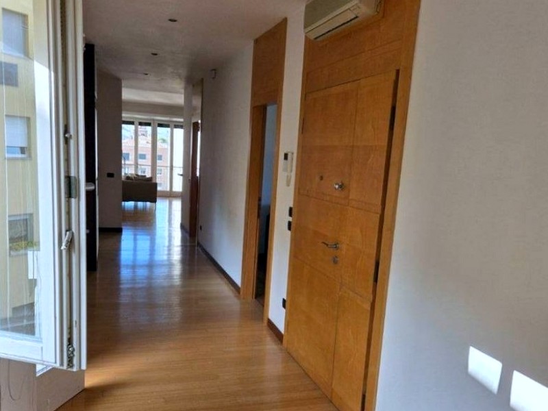 2 CAMERE AMPIO IN PIAZZA INSUREZZIONE €.450.000 - rif.MG009

Scopri questo splendido appartamento...