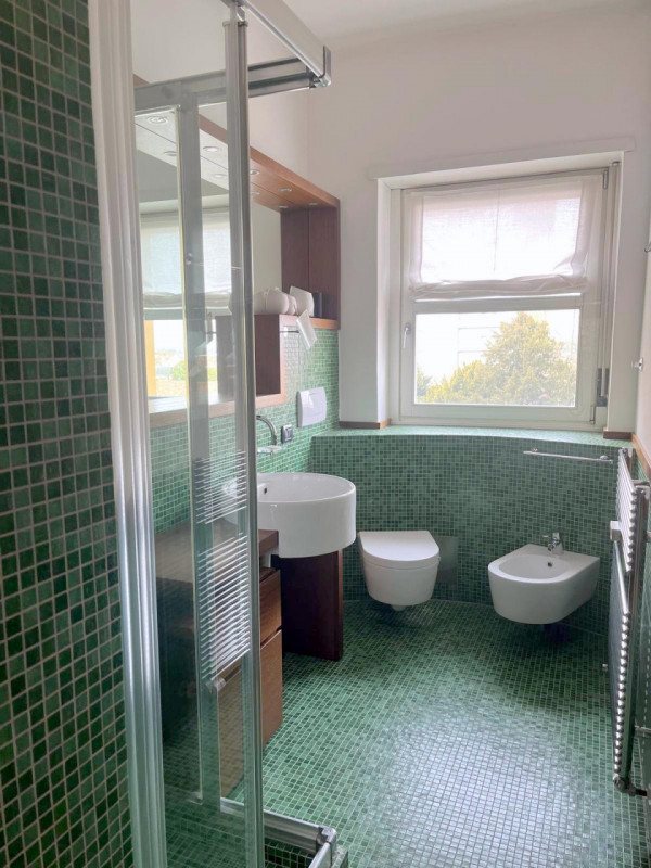 2 CAMERE AMPIO IN PIAZZA INSUREZZIONE €.450.000 - rif.MG009

Scopri questo splendido appartamento...