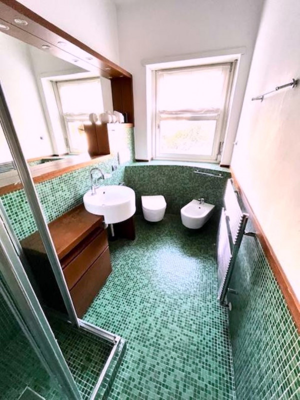 2 CAMERE AMPIO IN PIAZZA INSUREZZIONE €.450.000 - rif.MG009

Scopri questo splendido appartamento...