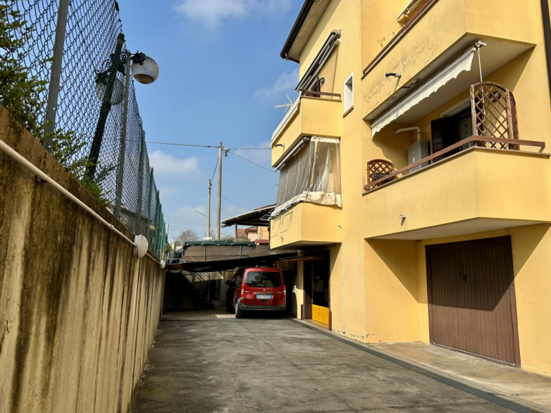 Selvazzano Dentro, nel quartiere San Domenico - una delle zone più apprezzate del Comune, proponi...