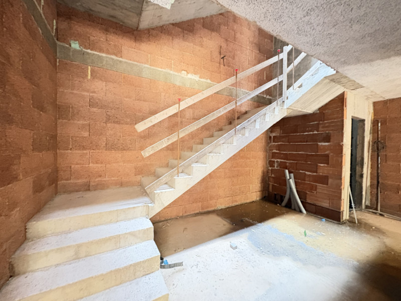 In una zona residenziale tranquilla e ben servita di Brusegana, comoda a tutti i principali servi...