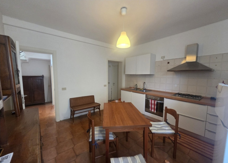 PADOVA in quartiere ARCELLA/SAN LORENZO, zona residenziale comoda ai servizi e ben collegata al c...