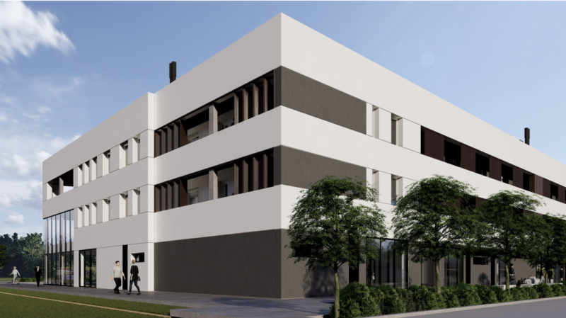 Lungo la strada statale Romea, a pochi passi dal centro di Legnaro, che collega Piove di Sacco a ...