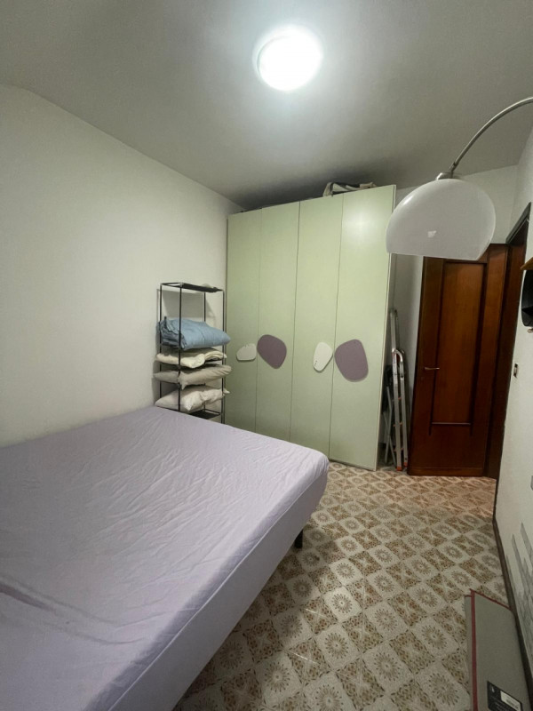 Padova, affittasi appartamento bilocale completamente arredato al terzo piano servito da ascensor...