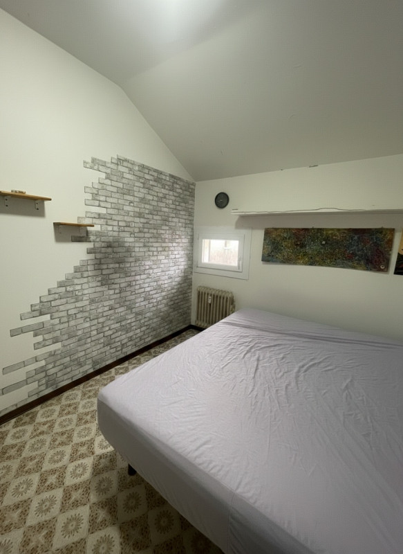 Padova, affittasi appartamento bilocale completamente arredato al terzo piano servito da ascensor...