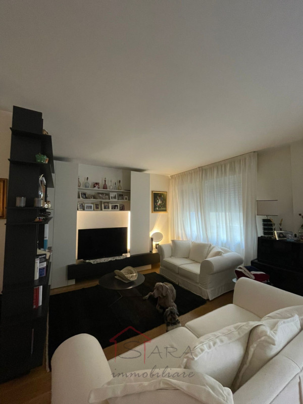 Nel cuore del Centro Storico di Padova, Sara Immobiliare propone in vendita un elegante appartame...