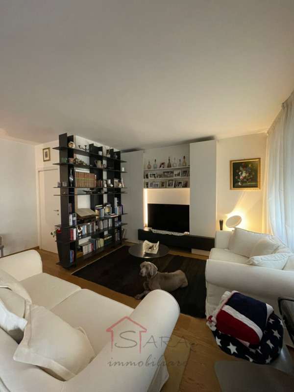 Nel cuore del Centro Storico di Padova, Sara Immobiliare propone in vendita un elegante appartame...