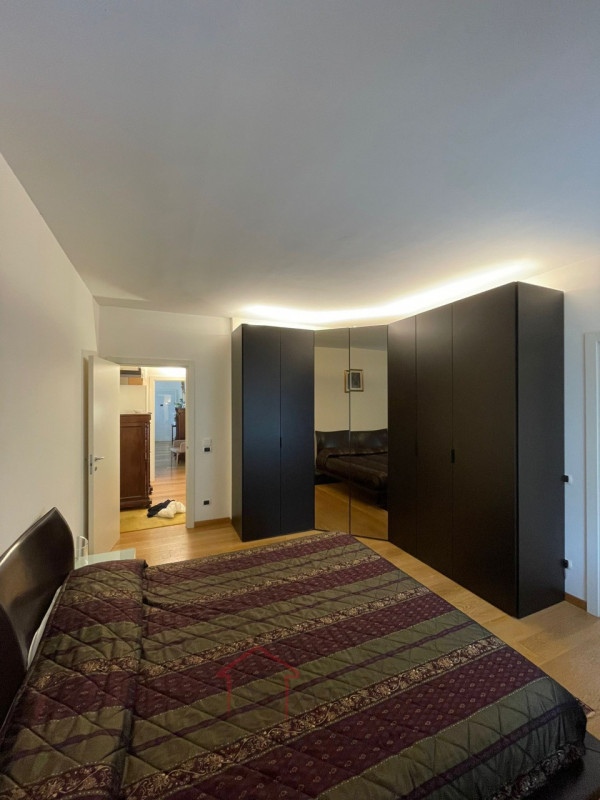 Nel cuore del Centro Storico di Padova, Sara Immobiliare propone in vendita un elegante appartame...