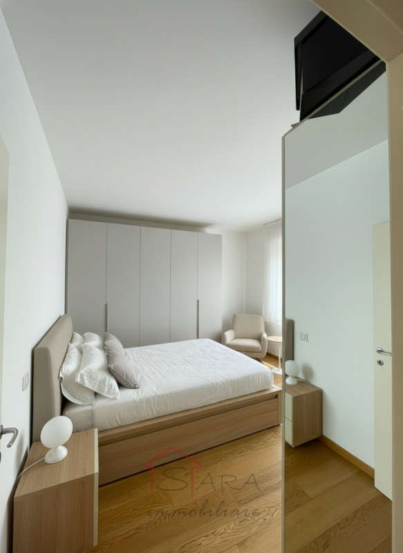 Nel cuore del Centro Storico di Padova, Sara Immobiliare propone in vendita un elegante appartame...