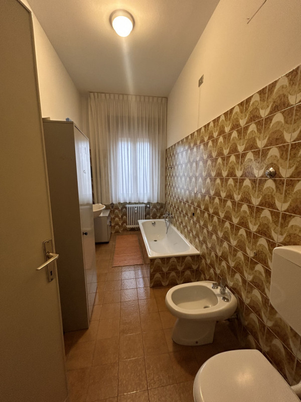 Padova Corso del Popolo Nicoletta Dardilli di AD Casa Padova propone in vendita ufficio trasforma...