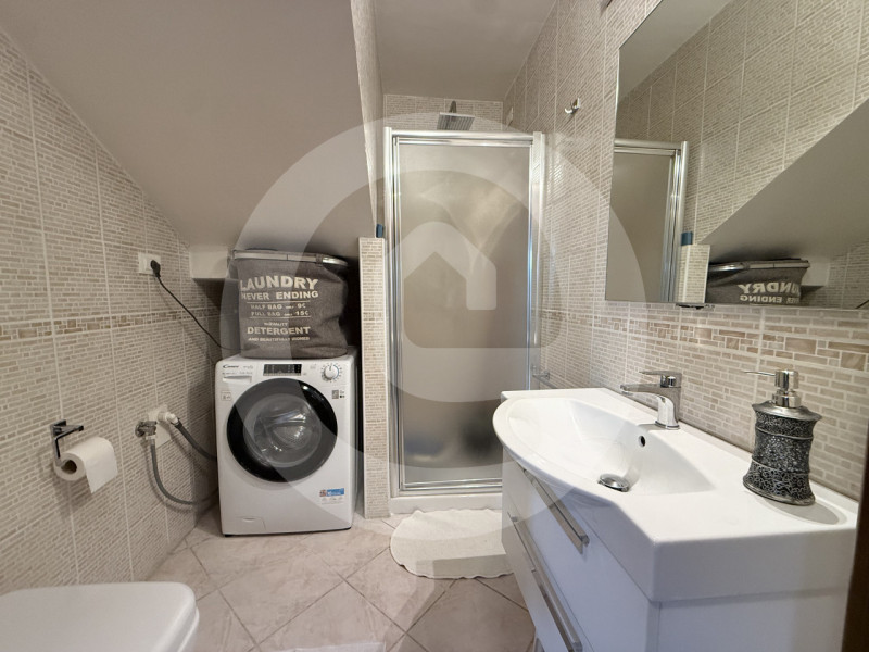 Scopri questa splendida porzione di bifamiliare indipendente, situata a Camposampiero, a pochi pa...