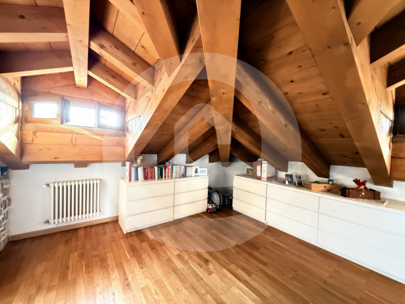 Scopri questa splendida porzione di bifamiliare indipendente, situata a Camposampiero, a pochi pa...