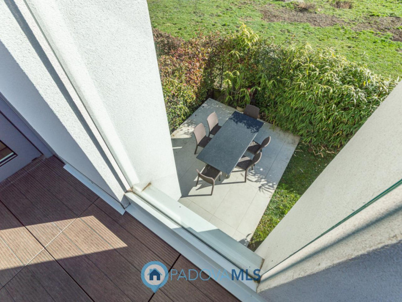 Immobile in esclusiva al Gruppo Padova MLS
Scopri questa magnifica villa moderna situata nel cuor...