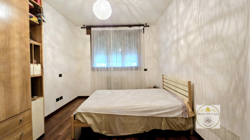 Rif. S398 - Proponiamo in vendita nel comune di Solesino proprietà composta da casa indipendente ...