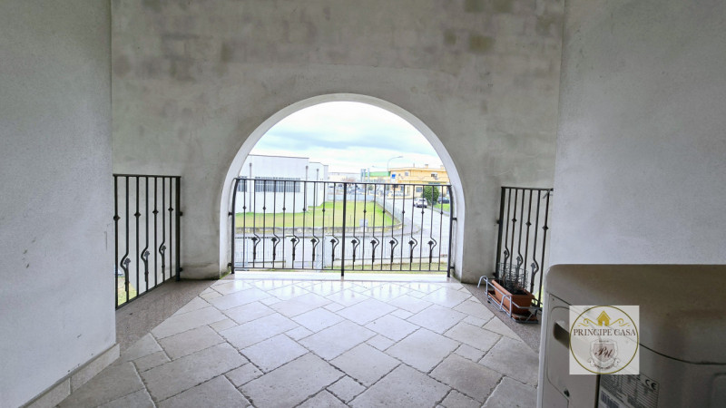 Rif. S398 - Proponiamo in vendita nel comune di Solesino proprietà composta da casa indipendente ...