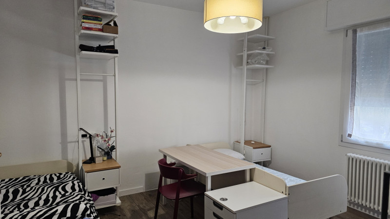 ARCELLA - SANT' ANTONINO (Padova). Se sei una ragazza Erasmus o una ragazza che lavora alla ricer...