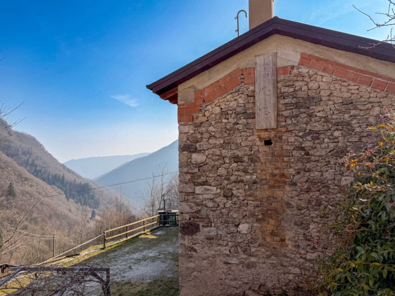 (Per INFO VITTORIO 3517343301) Nel suggestivo contesto della Valle di Schievenin, all’interno di ...