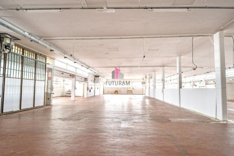 QUINTO VICENTINO - RIF.626FUTURAM - PER INFO 0444/310220
A soli 4 km dal casello autostradale di ...