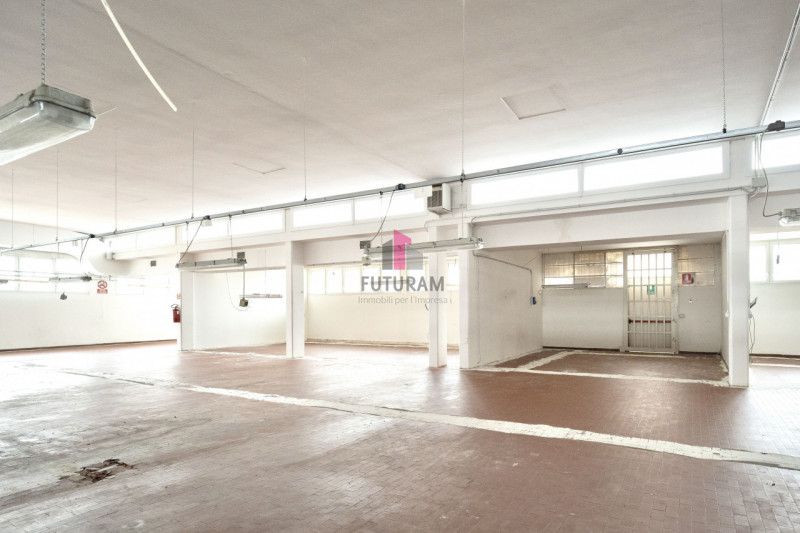 QUINTO VICENTINO - RIF.626FUTURAM - PER INFO 0444/310220
A soli 4 km dal casello autostradale di ...