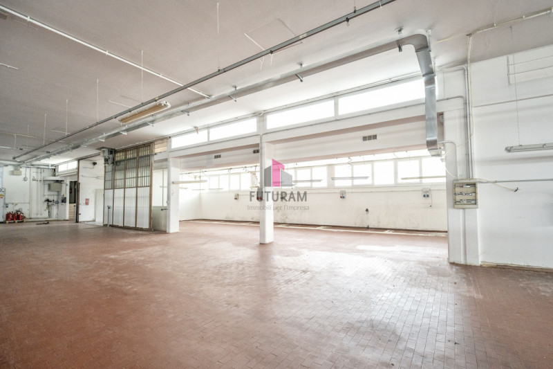 QUINTO VICENTINO - RIF.626FUTURAM - PER INFO 0444/310220
A soli 4 km dal casello autostradale di ...