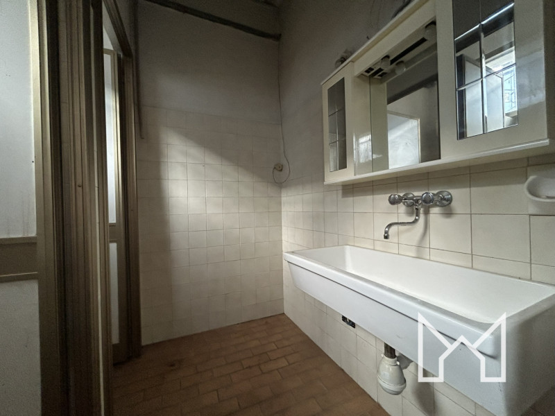 SAN MICHELE- Inserito in una strada chiusa al traffico veicolare a 7 km dall'ingresso della Super...