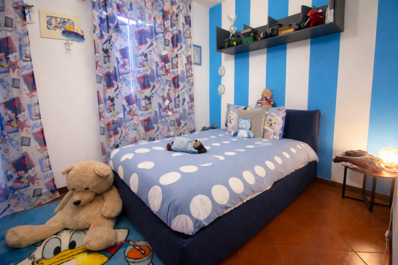 Proponiamo in vendita una splendida porzione di bifamiliare situata nella tranquilla e servita zo...