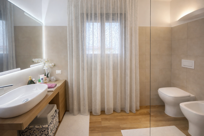 Proponiamo in vendita una splendida porzione di bifamiliare situata nella tranquilla e servita zo...