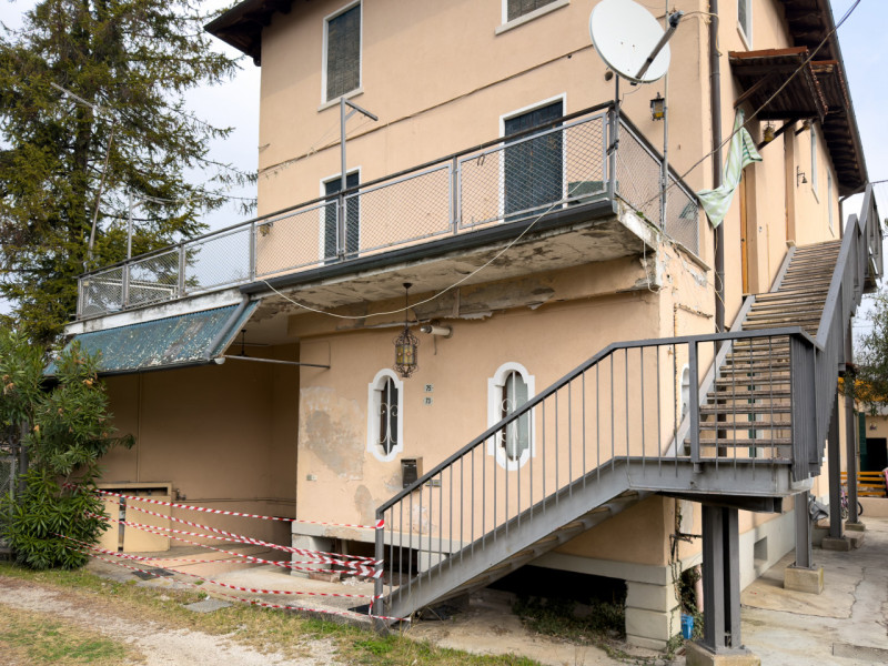 (Per INFO Vittorio 3517343301) Nel verde di Montebelluna proponiamo in vendita un’interessante pa...