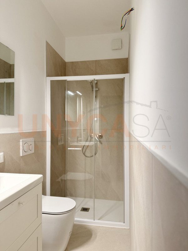 MONTEGALDA: spaziosissimo appartamento posizionato al quarto piano di una palazzina servita da as...