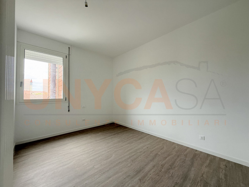 MONTEGALDA: spaziosissimo appartamento posizionato al quarto piano di una palazzina servita da as...