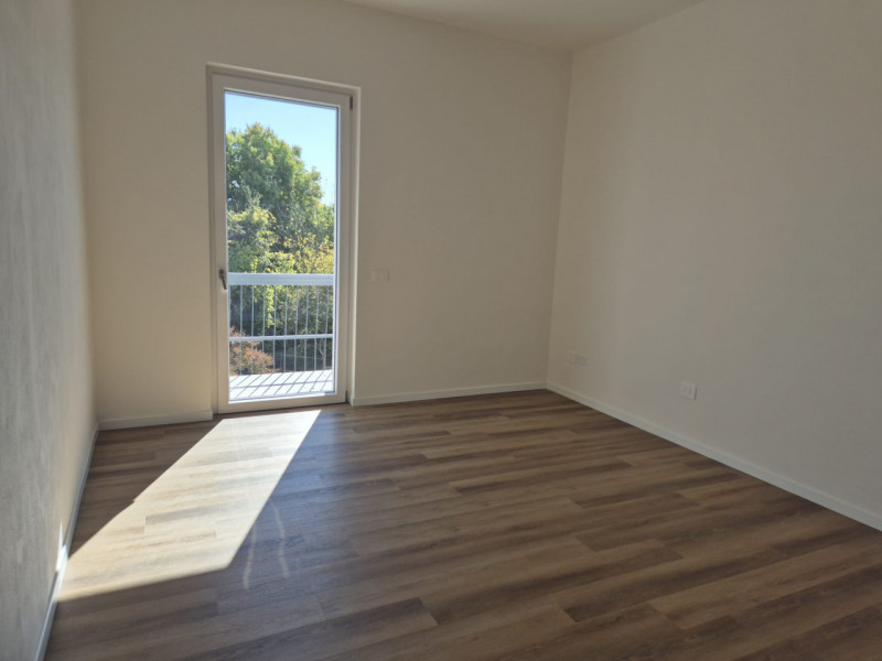 IN ZONA CENTRO SPORT PALLADIO, AMPIO APPARTAMENTO IN BIFAMILIARE CON GIARDINO, TAVERNA E GARAGE-R...