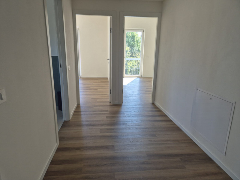 IN ZONA CENTRO SPORT PALLADIO, AMPIO APPARTAMENTO IN BIFAMILIARE CON GIARDINO, TAVERNA E GARAGE-R...