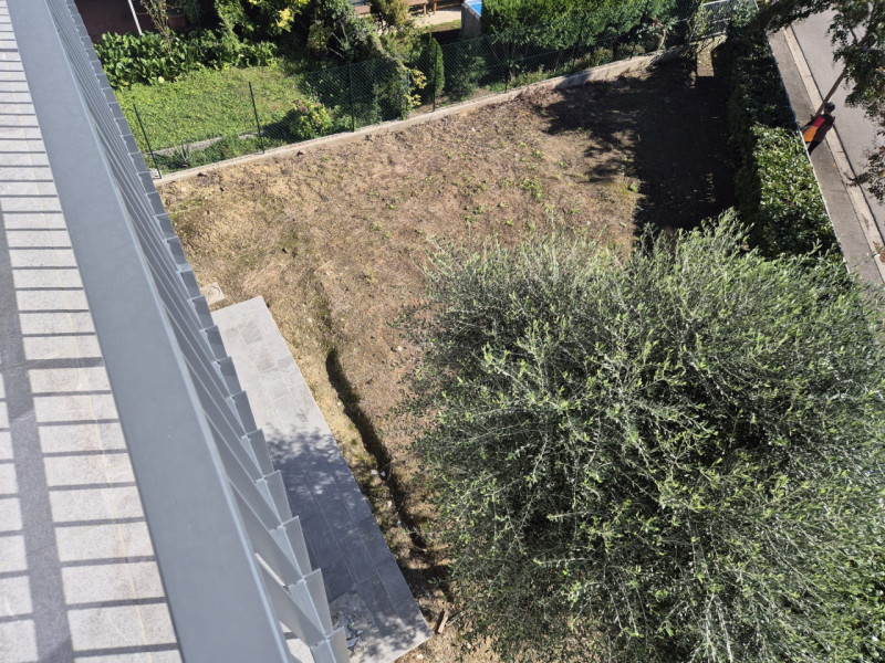 IN ZONA CENTRO SPORT PALLADIO, AMPIO APPARTAMENTO IN BIFAMILIARE CON GIARDINO, TAVERNA E GARAGE-R...