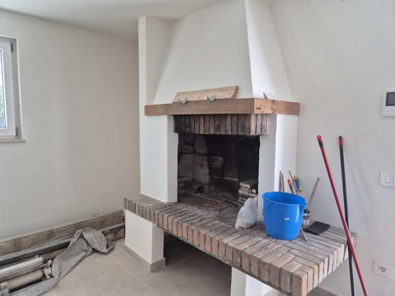 IN ZONA CENTRO SPORT PALLADIO, AMPIO APPARTAMENTO IN BIFAMILIARE CON GIARDINO, TAVERNA E GARAGE-R...