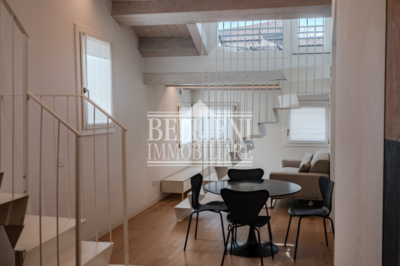 CORSO PALLADIO: Nel cuore del centro storico di Vicenza, nelle vicinanze di Corso Palladio, propo...