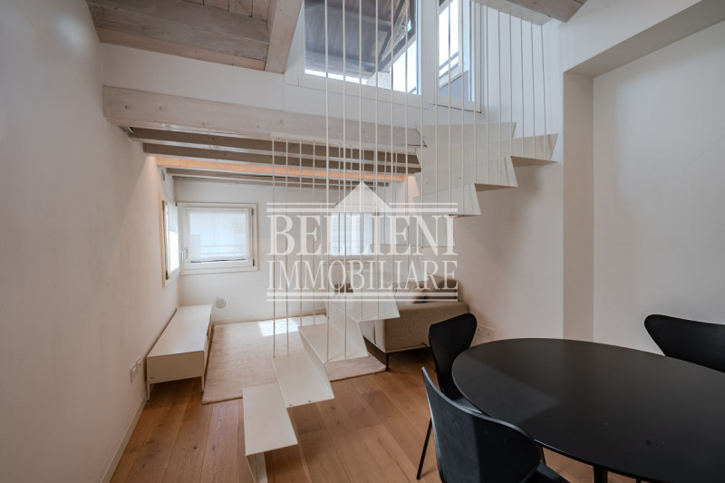 CORSO PALLADIO: Nel cuore del centro storico di Vicenza, nelle vicinanze di Corso Palladio, propo...