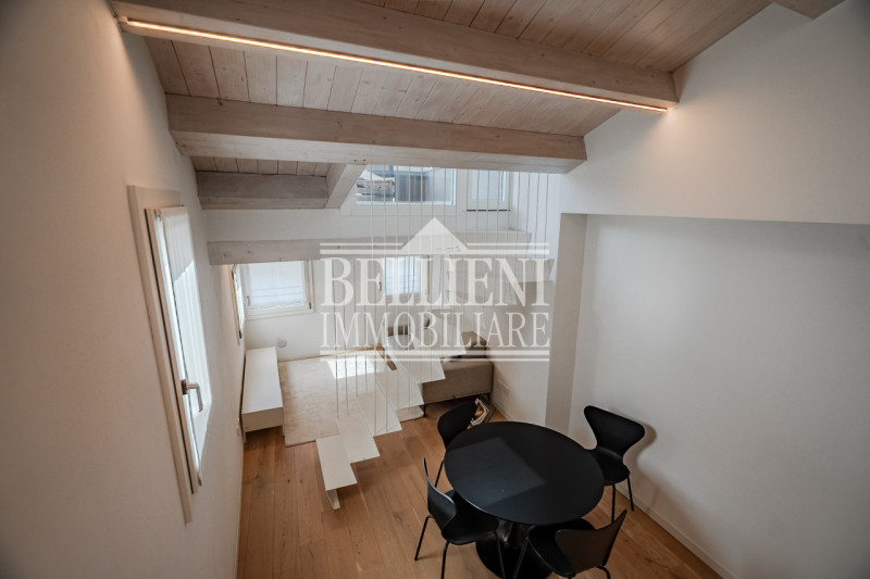 CORSO PALLADIO: Nel cuore del centro storico di Vicenza, nelle vicinanze di Corso Palladio, propo...