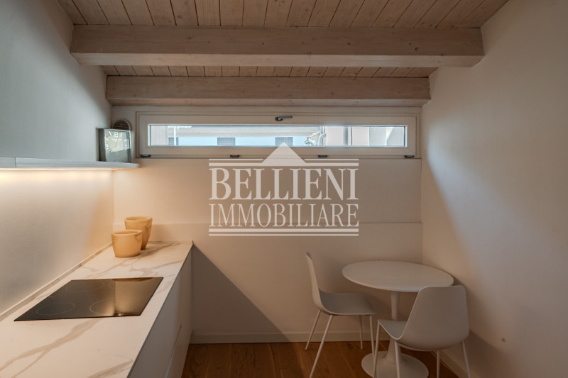 CORSO PALLADIO: Nel cuore del centro storico di Vicenza, nelle vicinanze di Corso Palladio, propo...