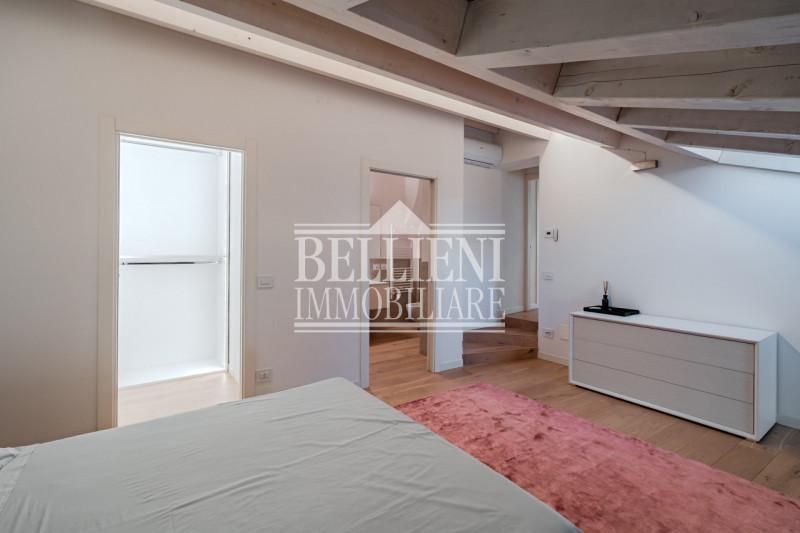 CORSO PALLADIO: Nel cuore del centro storico di Vicenza, nelle vicinanze di Corso Palladio, propo...