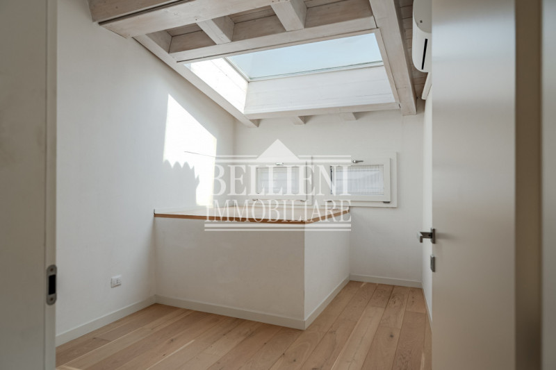 CORSO PALLADIO: Nel cuore del centro storico di Vicenza, nelle vicinanze di Corso Palladio, propo...