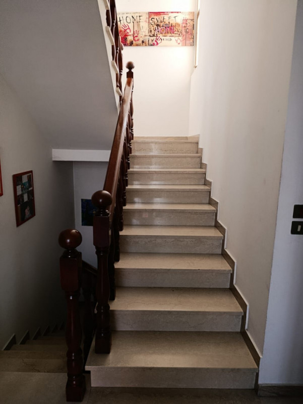 Vendesi Casa a schiera all’interno di un complesso di 7 unità, disposta su tre livelli di circa 7...