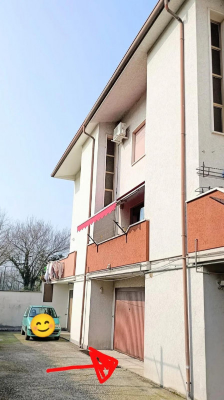 <p>Vendesi Casa a schiera all’interno di un complesso di 7 unità, disposta su tre livelli di circ...