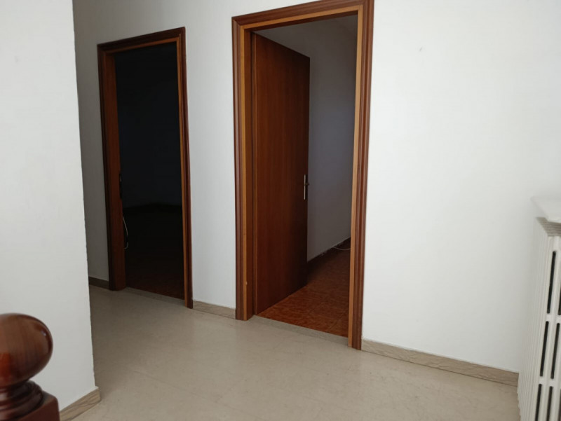 <p>Vendesi Casa a schiera all’interno di un complesso di 7 unità, disposta su tre livelli di circ...