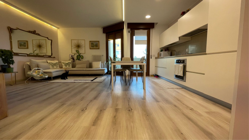 RIF. AGENZIA DB257 - Agente Daniela: 333 2728322

Scopri un'opportunità unica nel cuore di Chiesa...