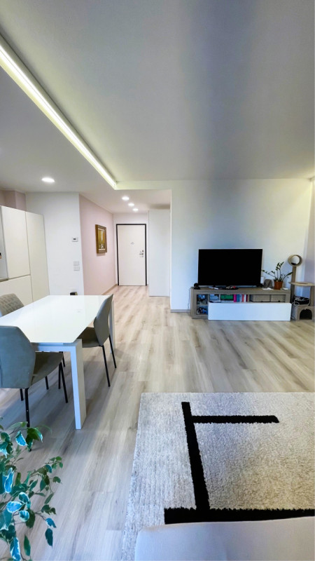 RIF. AGENZIA DB257 - Agente Daniela: 333 2728322

Scopri un'opportunità unica nel cuore di Chiesa...