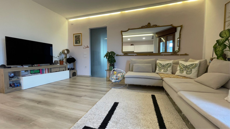 RIF. AGENZIA DB257 - Agente Daniela: 333 2728322

Scopri un'opportunità unica nel cuore di Chiesa...